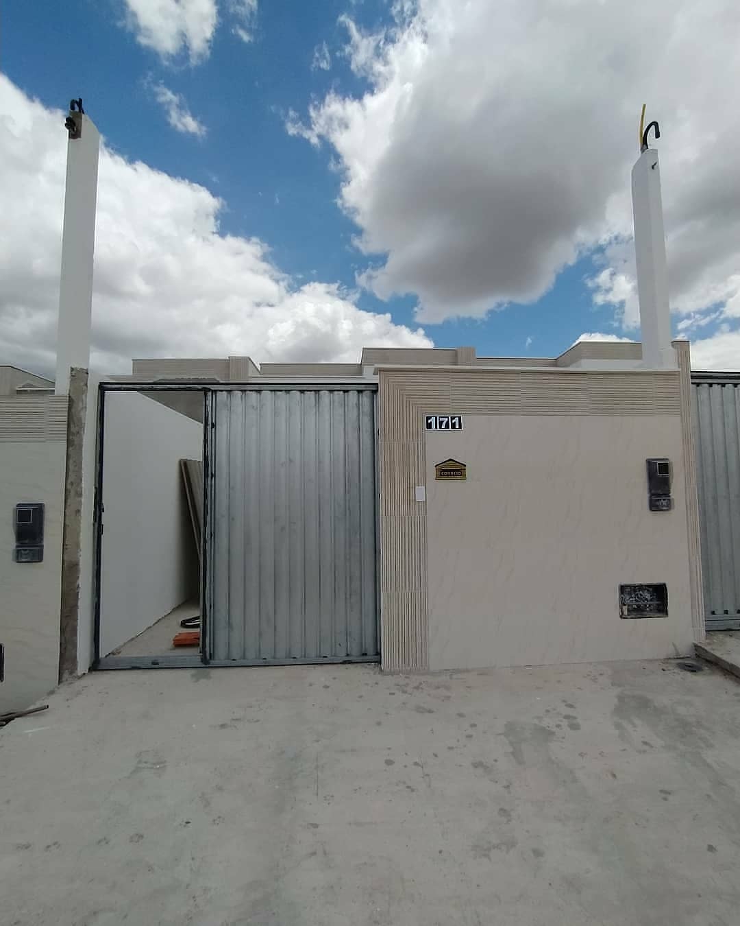 #260 - Casa para Venda em Feira de Santana - BA