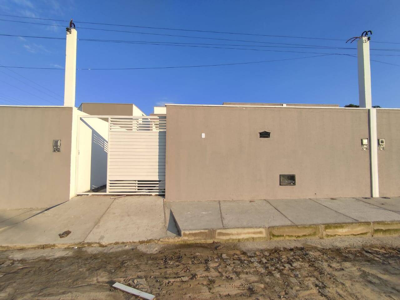 #895358305 - Casa para Venda em Feira de Santana - BA