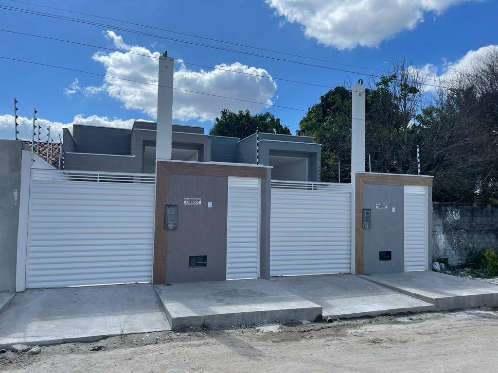 #902968939 - Casa para Venda em Feira de Santana - BA