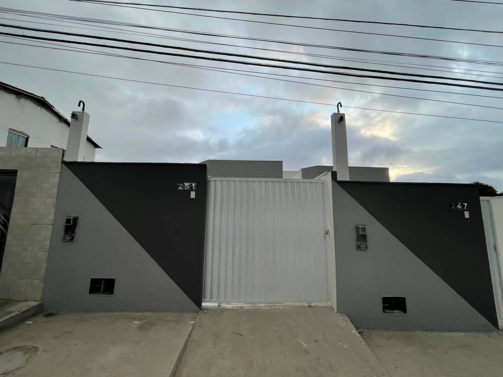 #989673957 - Casa para Venda em Feira de Santana - BA