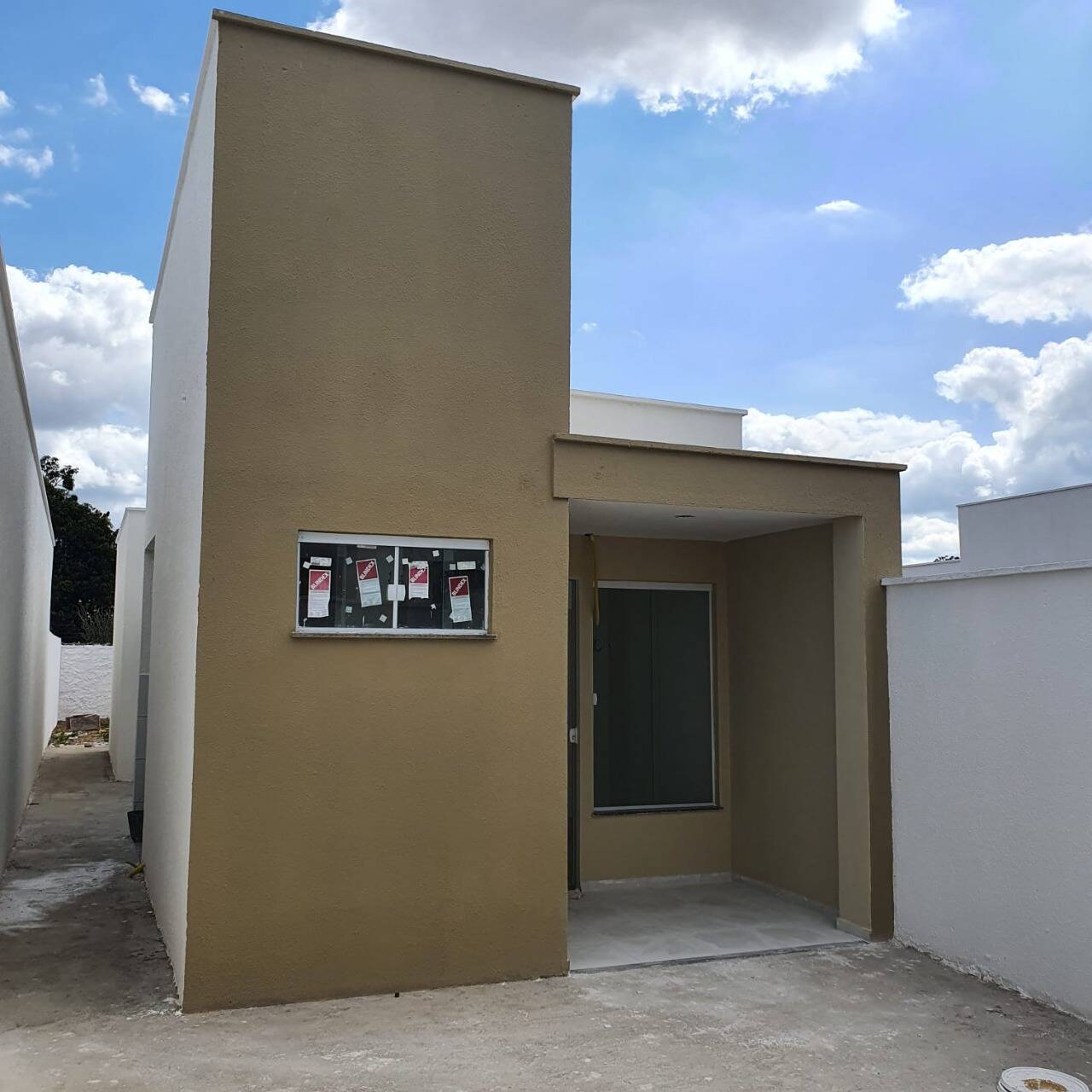 #286 - Casa para Venda em Feira de Santana - BA