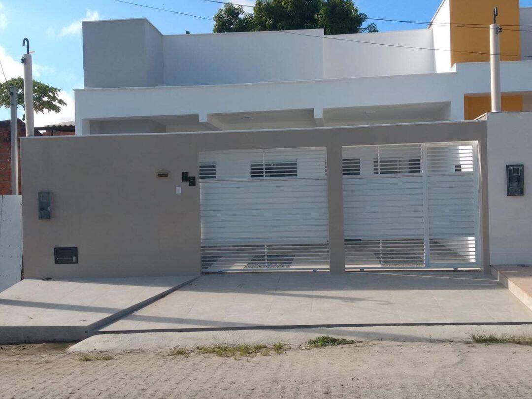 #320 - Casa para Venda em Feira de Santana - BA