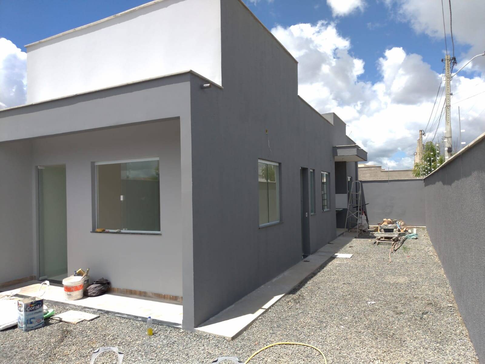 #350 - Casa para Venda em Feira de Santana - BA