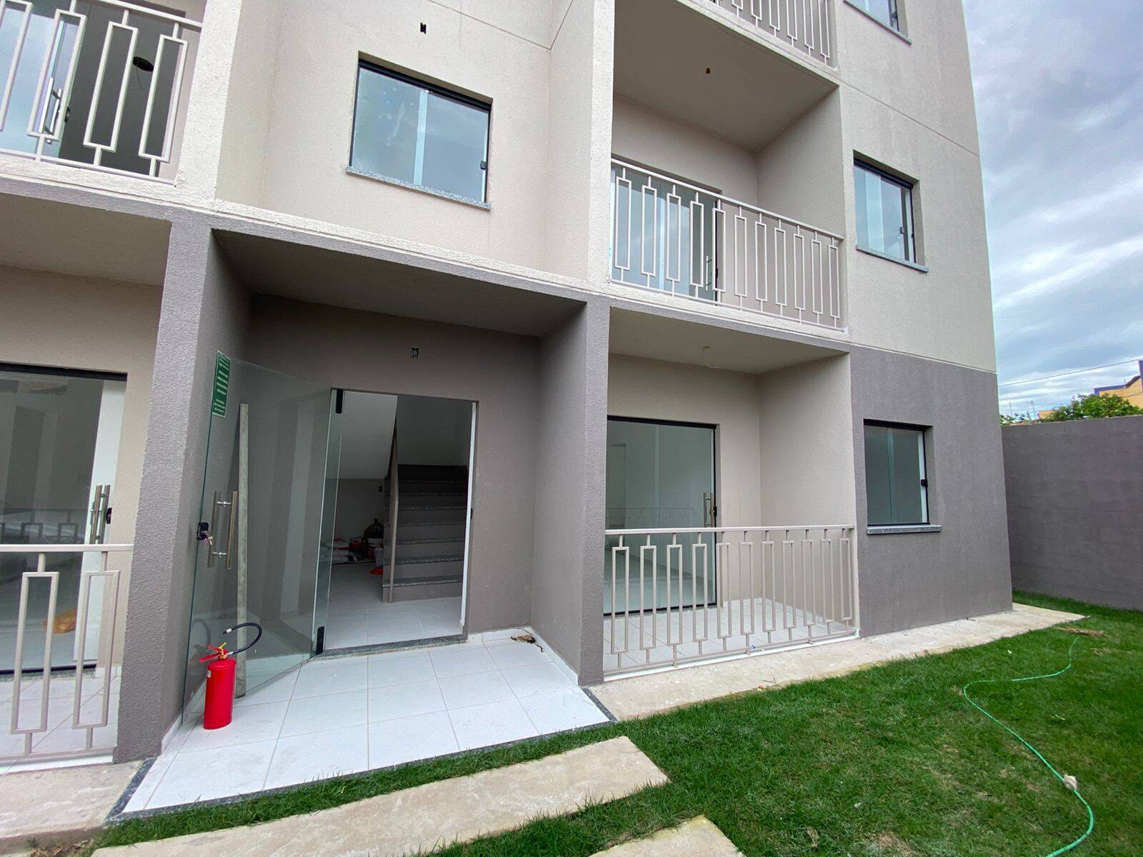 #352 - Apartamento para Venda em Feira de Santana - BA