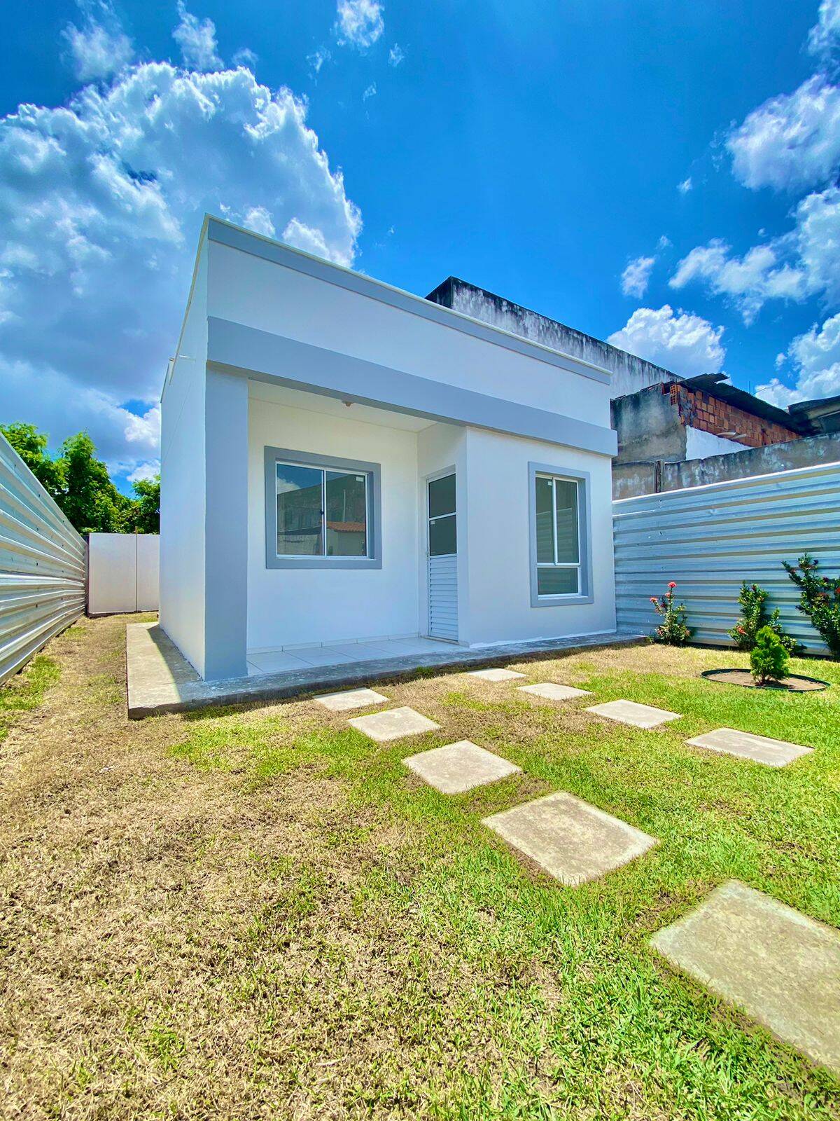 #317 - Casa para Venda em Feira de Santana - BA