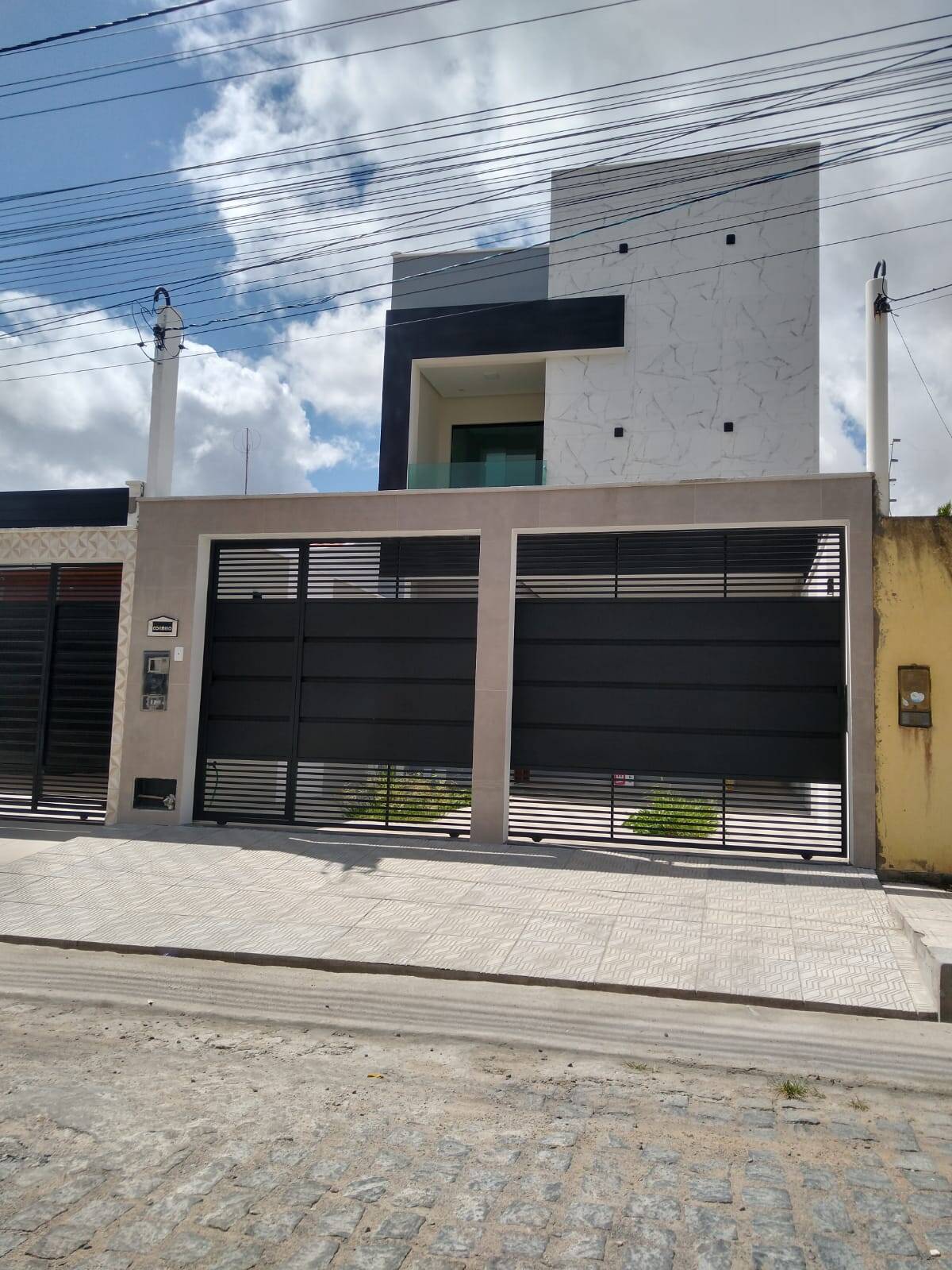 #369 - Duplex para Venda em Feira de Santana - BA