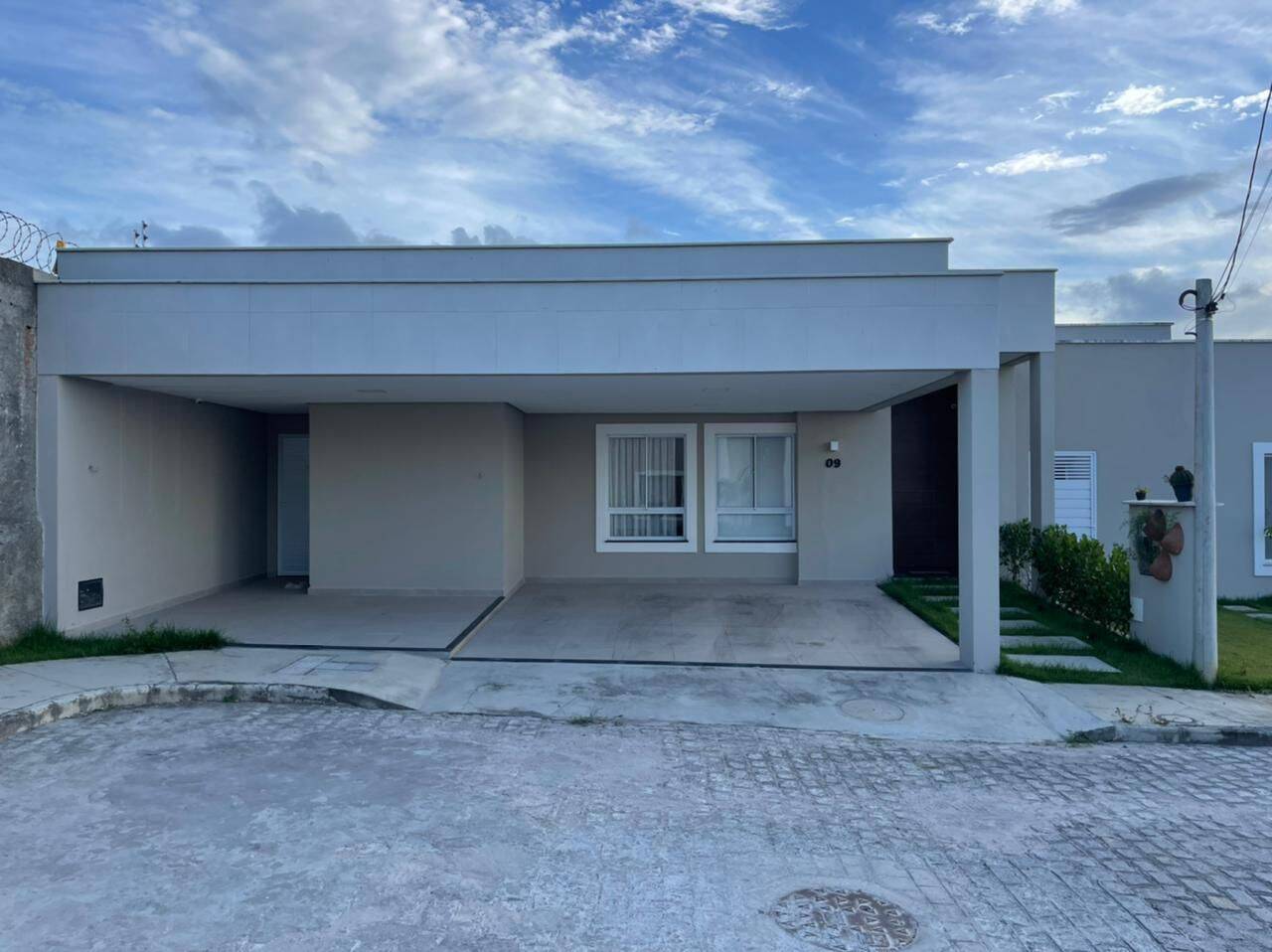 #454 - Casa para Venda em Feira de Santana - BA
