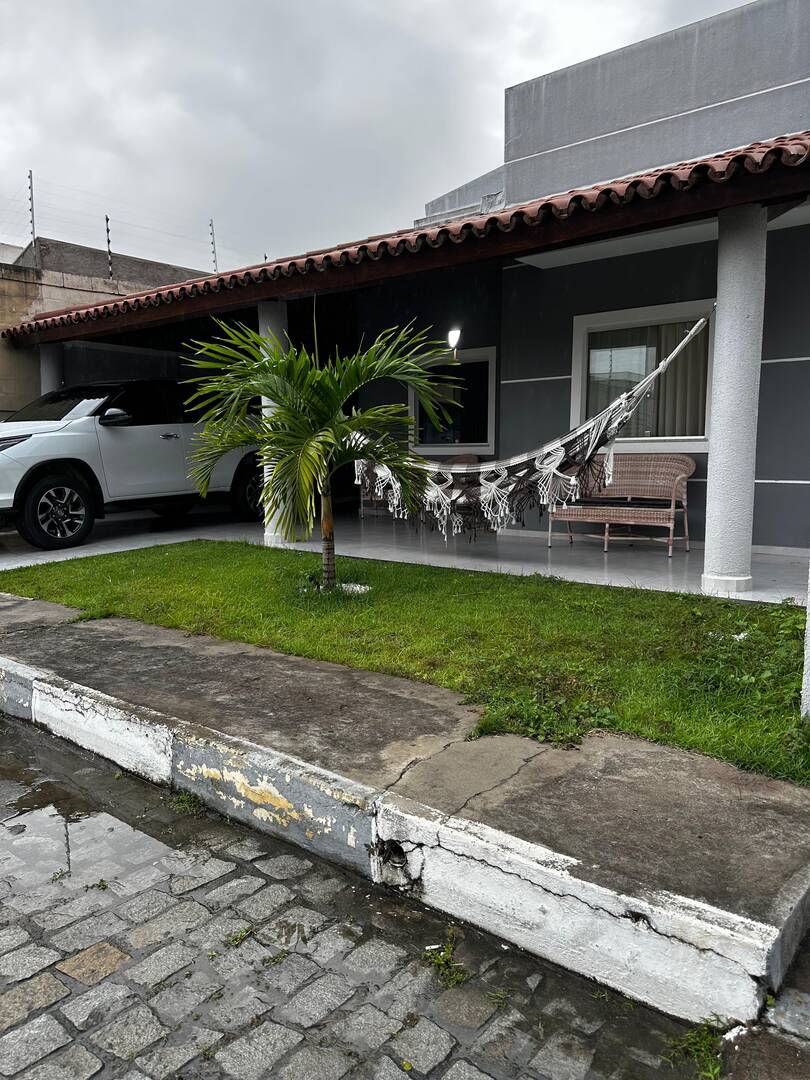 #483 - Casa em condomínio para Venda em Feira de Santana - BA