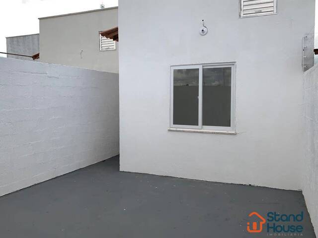 Casa para Venda em Feira de Santana - 2