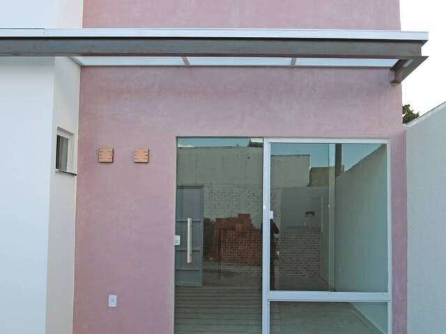 Casa para Venda em Feira de Santana - 2