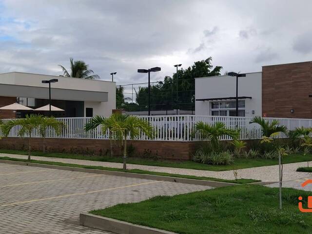 Casa para Venda em Feira de Santana - 2