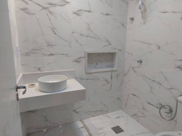 Casa para Venda em Feira de Santana - 3