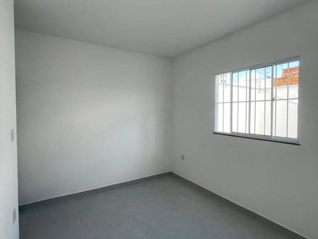 Casa para Venda em Feira de Santana - 4