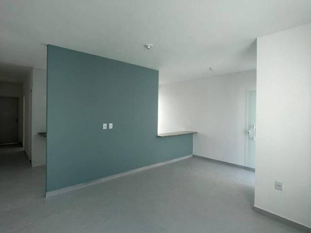 Casa para Venda em Feira de Santana - 3