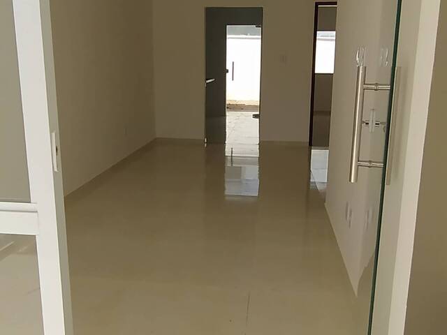 Casa para Venda em Feira de Santana - 3