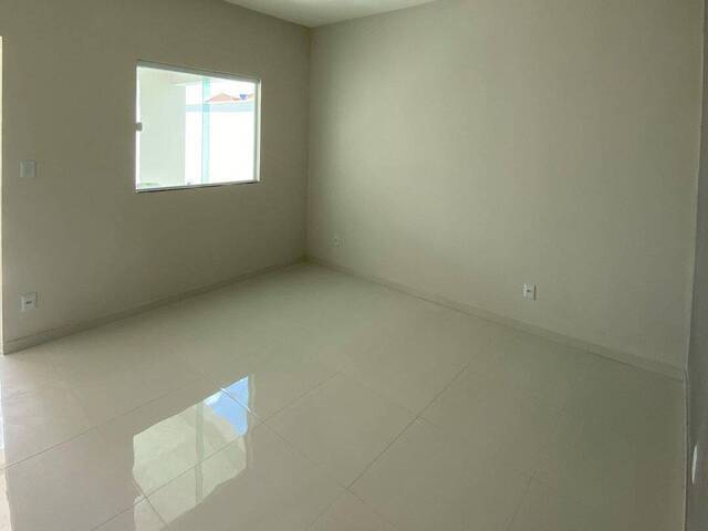 Casa para Venda em Feira de Santana - 3