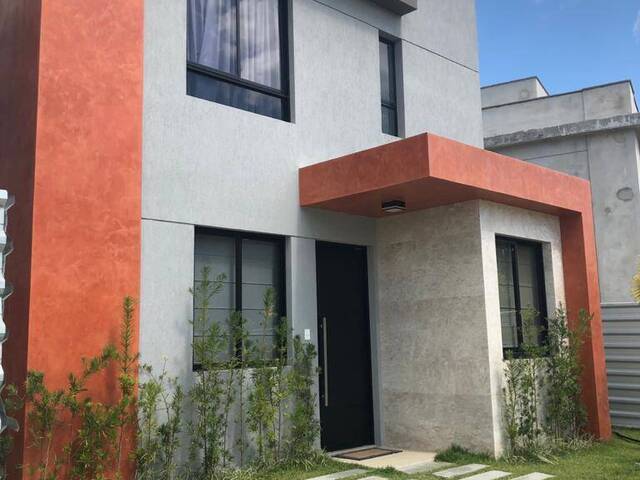 Casa para Venda em Feira de Santana - 3