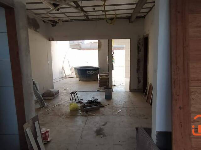 Casa para Venda em Feira de Santana - 3