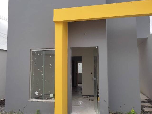 Casa para Venda em Feira de Santana - 2