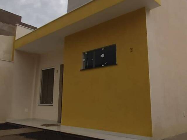 Casa para Venda em Feira de Santana - 2