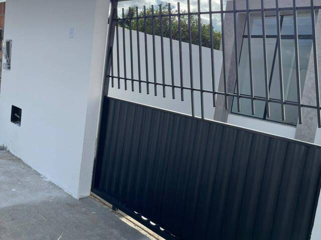 Casa para Venda em Feira de Santana - 3