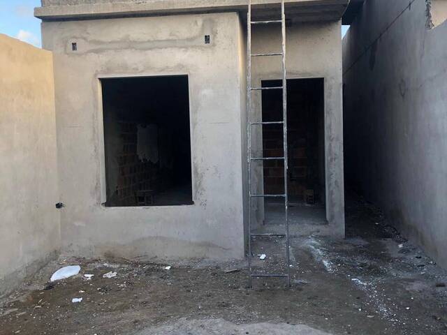 Casa para Venda em Feira de Santana - 2