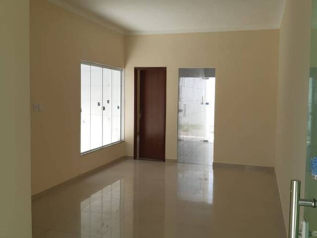 Casa para Venda em Feira de Santana - 3