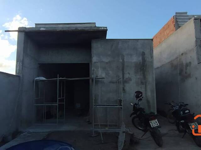 Casa para Venda em Feira de Santana - 3