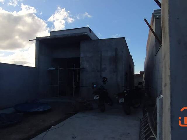 Casa para Venda em Feira de Santana - 5