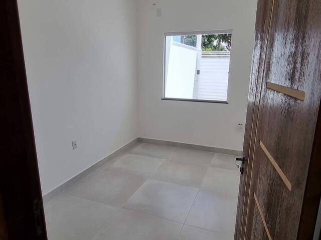 Casa para Venda em Feira de Santana - 3