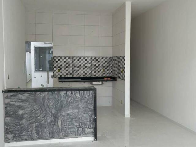 Casa para Venda em Feira de Santana - 3