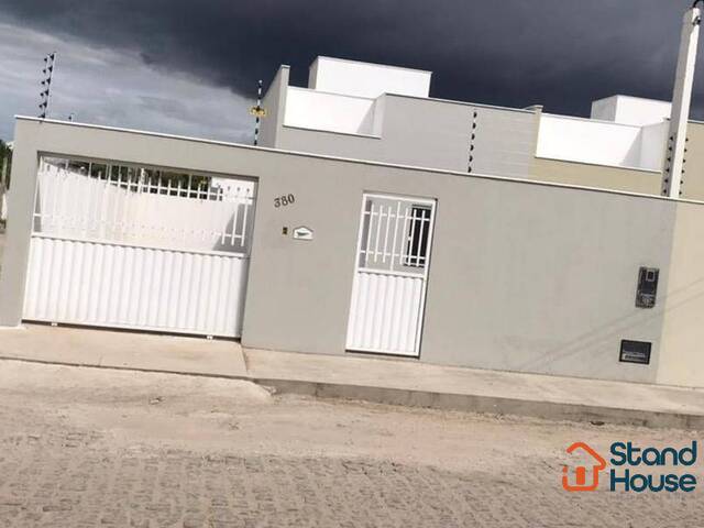 Casa para Venda em Feira de Santana - 2