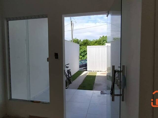 Casa para Venda em Feira de Santana - 3