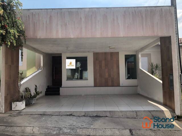 Casa para Venda em Feira de Santana - 2