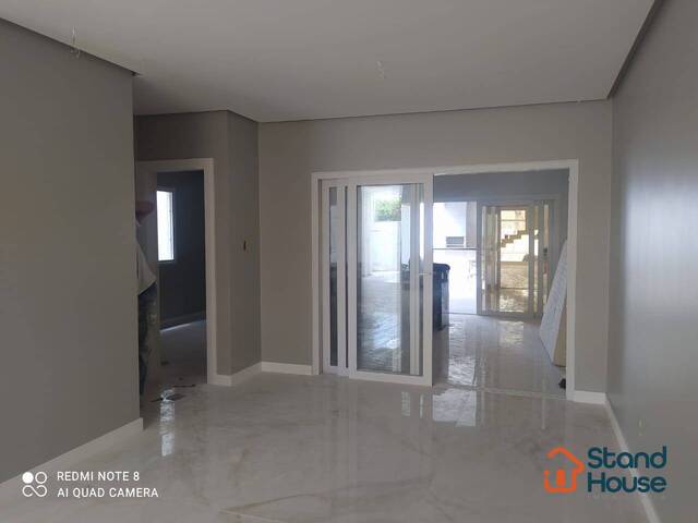 Casa para Venda em Feira de Santana - 2