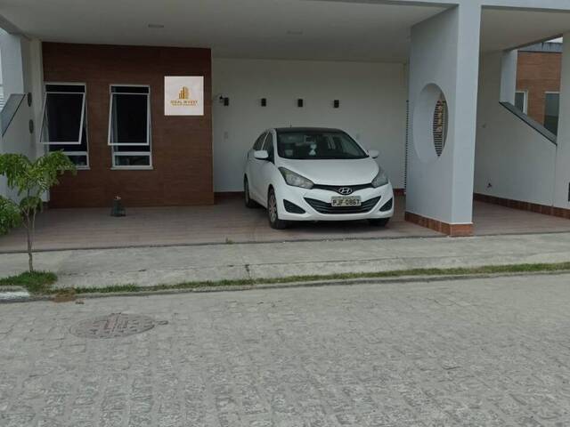#944121947 - Casa para Venda em Feira de Santana - BA