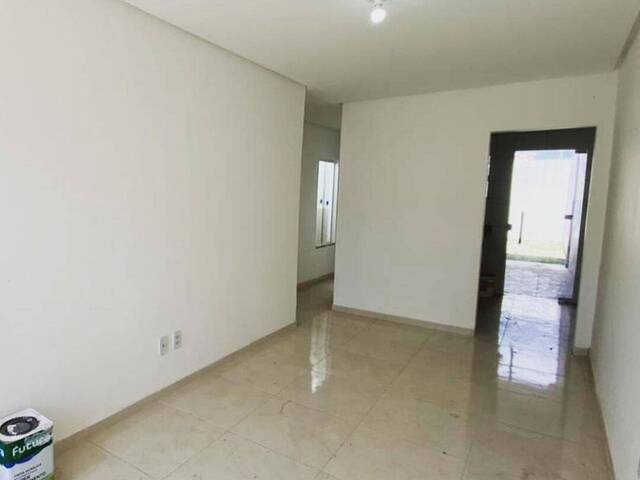 Casa para Venda em Feira de Santana - 4