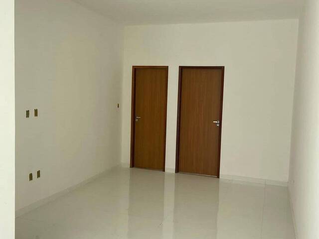 Casa para Venda em Feira de Santana - 4