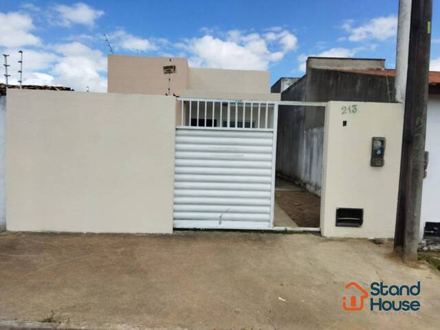 Casa para Venda em Feira de Santana - 2