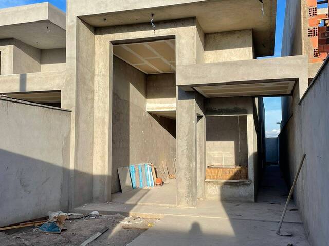 Casa para Venda em Feira de Santana - 3