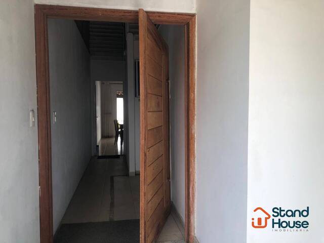 Casa para Venda em Feira de Santana - 2