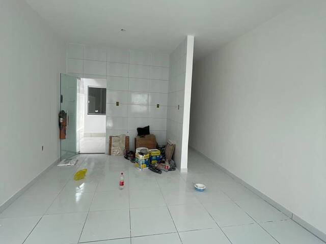 Casa para Venda em Feira de Santana - 3