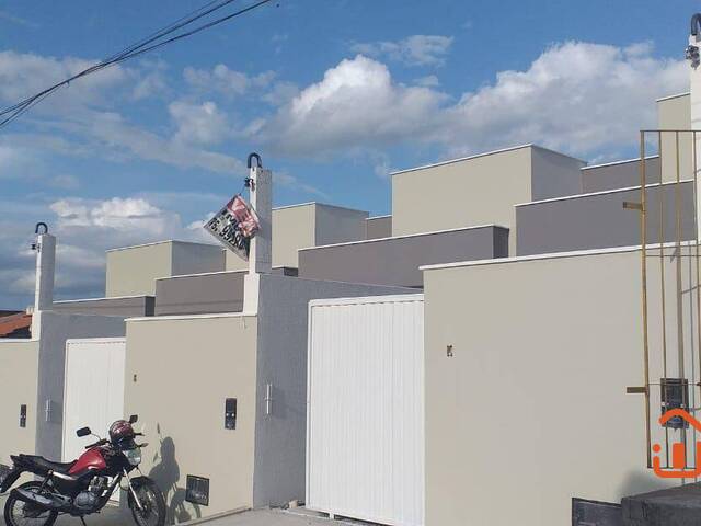 Casa para Venda em Feira de Santana - 3