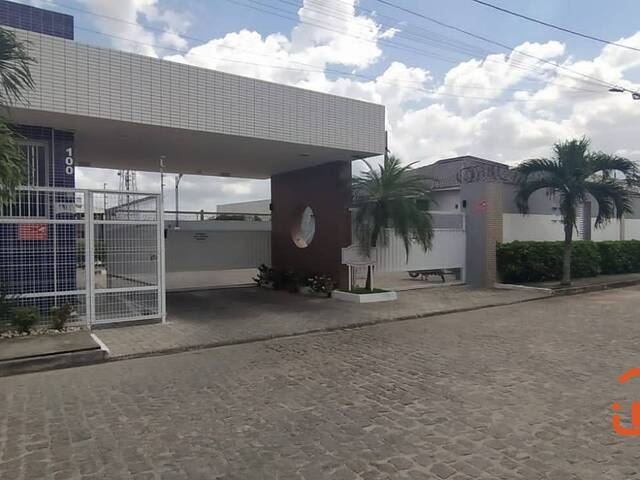 Casa para Venda em Feira de Santana - 3