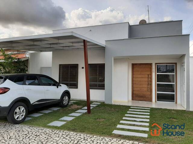 Casa para Venda em Feira de Santana - 2