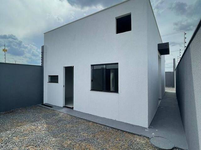 Casa para Venda em Feira de Santana - 3