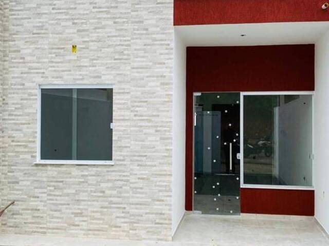 #1017050406 - Casa para Venda em Feira de Santana - BA