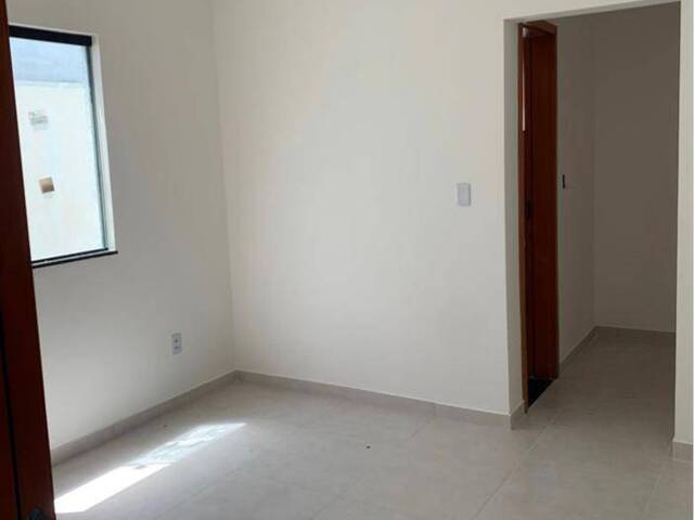 Casa para Venda em Feira de Santana - 3