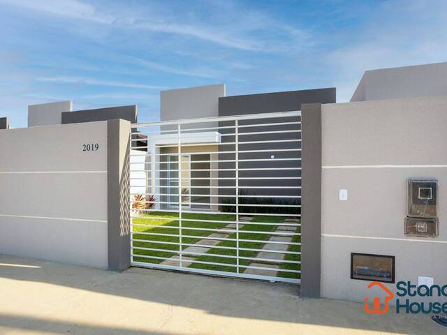 Casa para Venda em Feira de Santana - 2