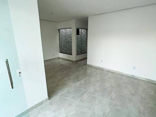 Casa para Venda em Feira de Santana - 5